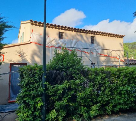 Crépi imitation pierre à Lafare (84) Vaucluse, avant-après Crépi imitation pierre à Lafare (84) Vaucluse, avant-après